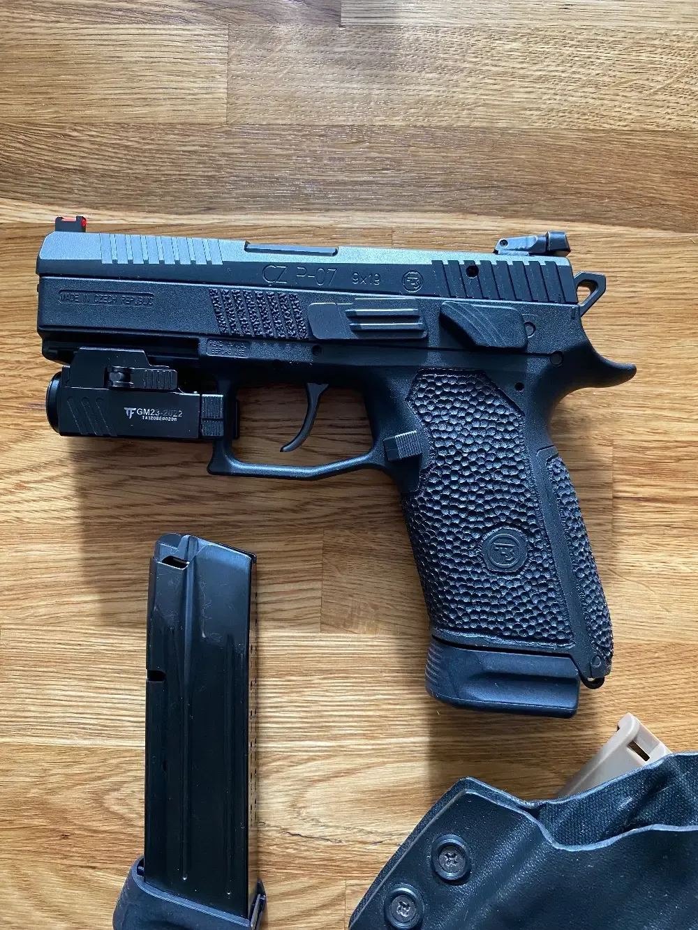 Sprzedam CZ P07 9x19 
