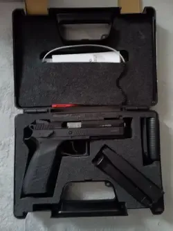 Pistolet CZ P09 kadet 22lr.