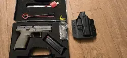 Sprzedam pistolet CZ P10C FDE plus kabura Doubletap