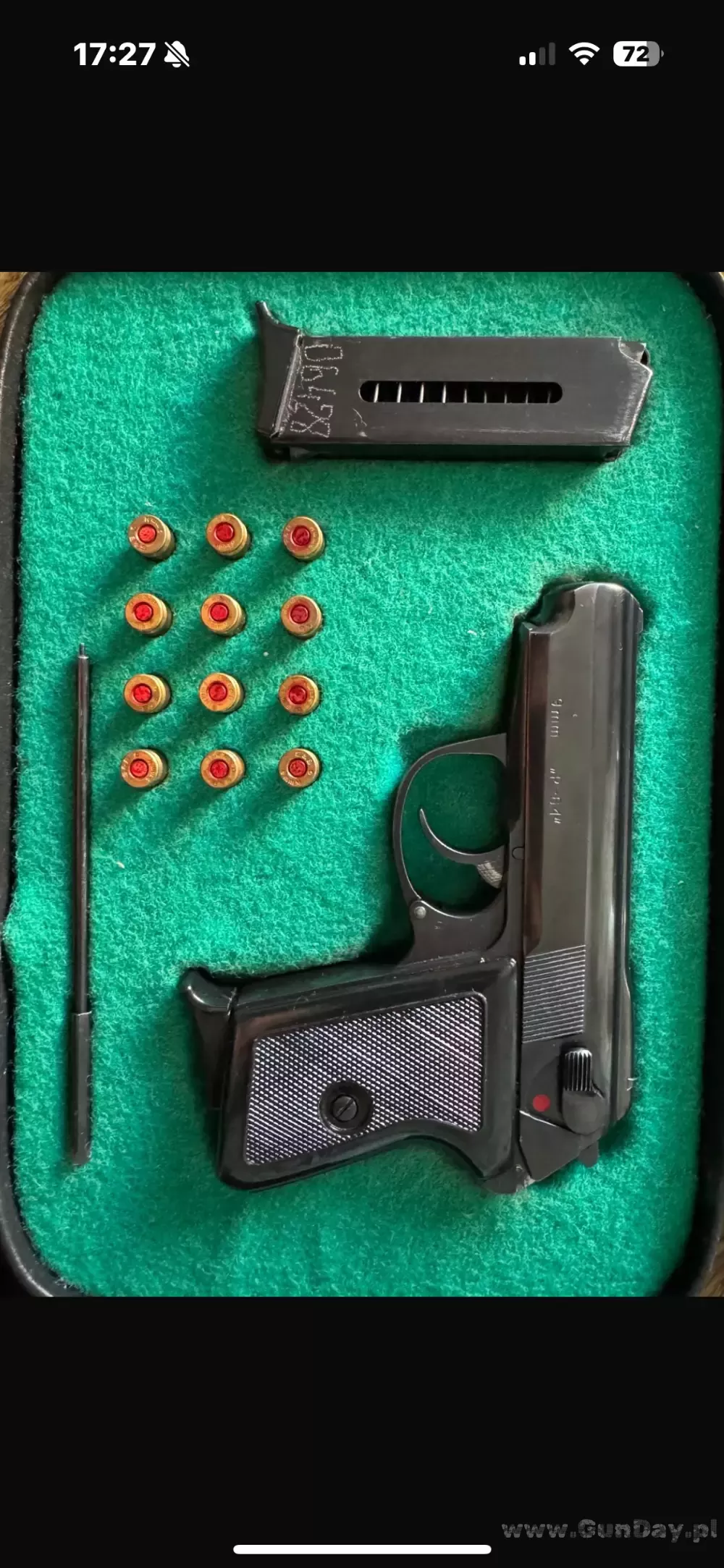 Pistolet p-64