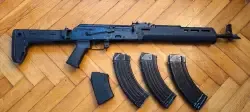 Sprzedam karabin Akm z Iżewska magpul celny!!! Z 4 magazynkami, w dobrym stanie.