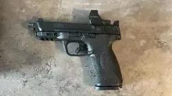 Pistolet Smith&Wesson M&P M2.0 OR + Kolimator Vortex Defender ST 3 MOA + Kabura