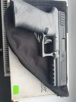 Pistolet Diamondback