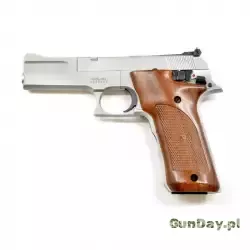 Pistolet S&W Mod. 622 kal. .22l.r. Używany pistolet bocznego zapłonu, stan bardzo dobry.
