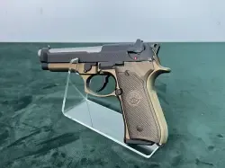 Pistolet Beretta mod. 96  kal .40S&W BRONZE