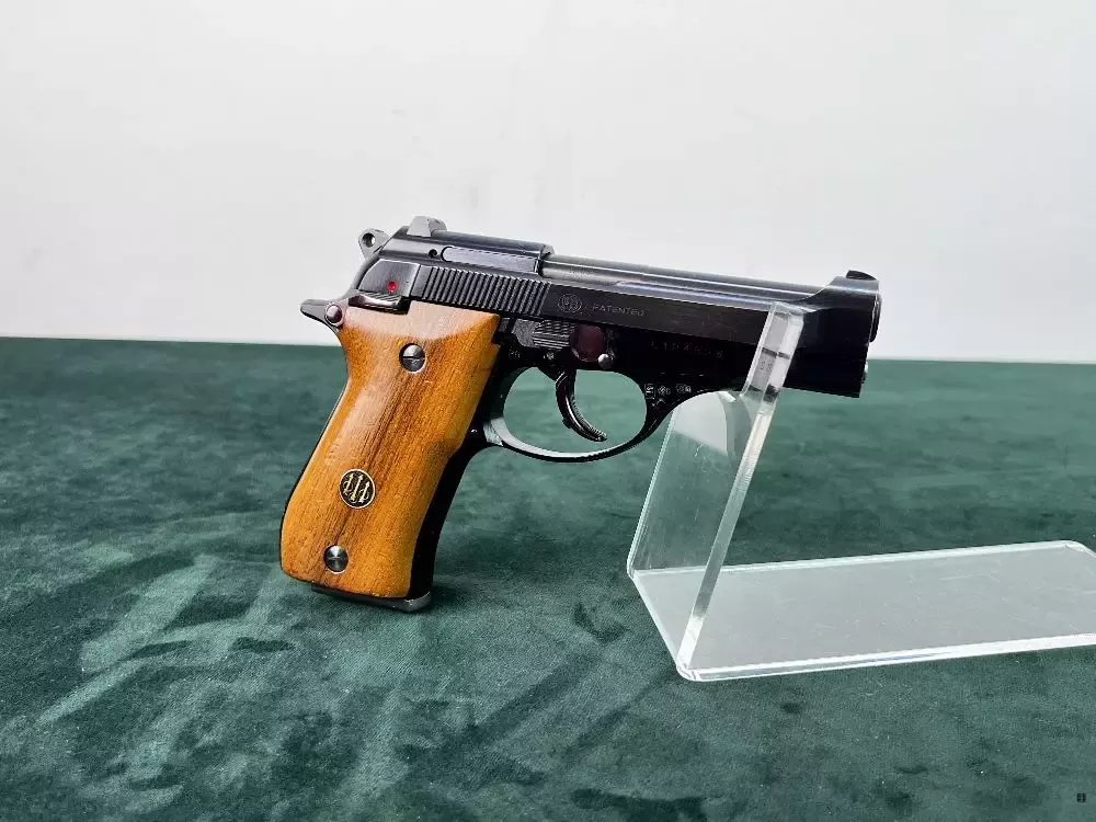 Pistolet Beretta mod. 82BB  kal. 7.65 browning