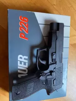 Sprzedam pistolet sig sauer p226 kupiłem używany przestrzeliłem 150 sztuk w stanie bdb