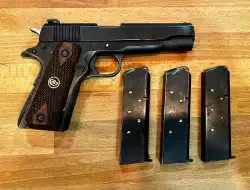 COLT GOVERNMENT 1911 w kalibrze .45ACP z 1974r. stan BDB