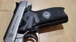 Smith & Wesson SW22 Victory • .22LR • jak nowy • komplet
