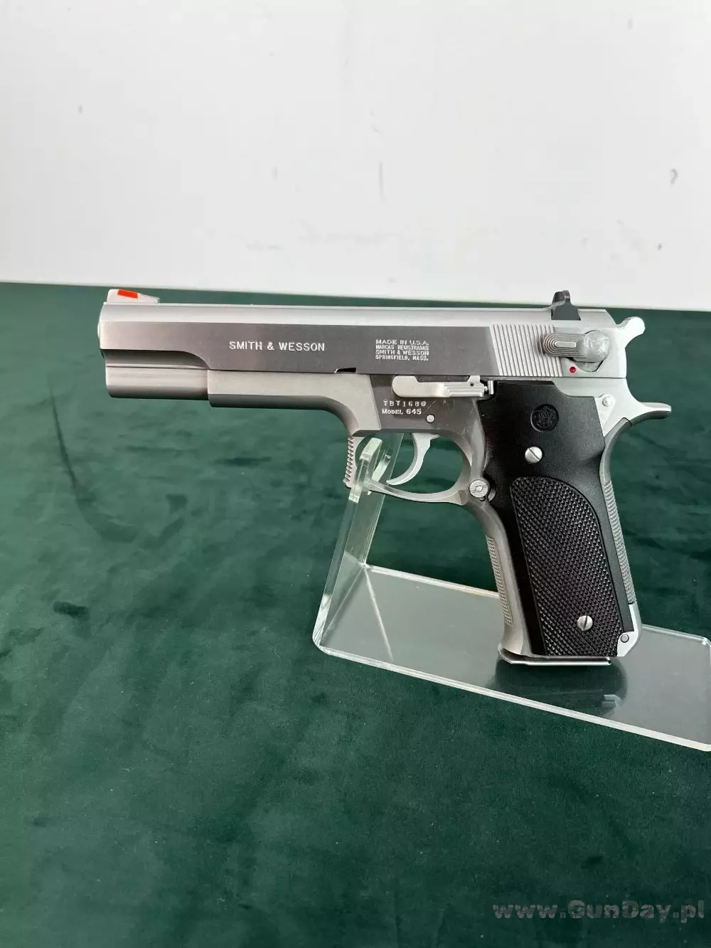 Pistolet Smith & Wesson model 645 kal. 45ACP