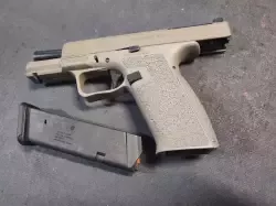 Pistolet LFA falcon 9x (Amerykański glock 19x)