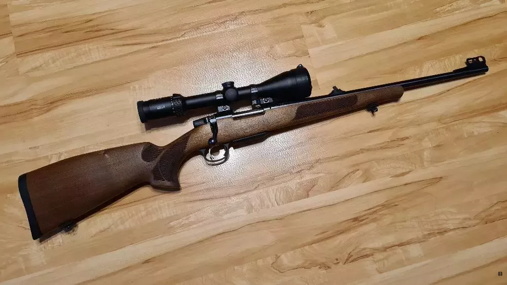 CZ-557 LUX 308Win + Luneta Meopta Meostar R2 2,5-15×56 RD