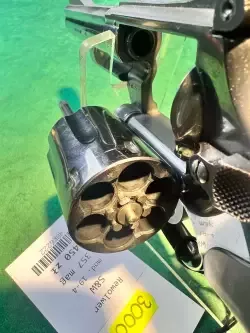 S&W