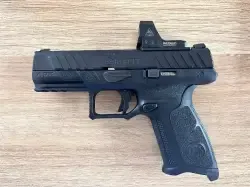 Sprzedam pistolet Beretta APX A1+ kolimator+ kabura+ Ładownica- gotowy zestaw do dynamiki