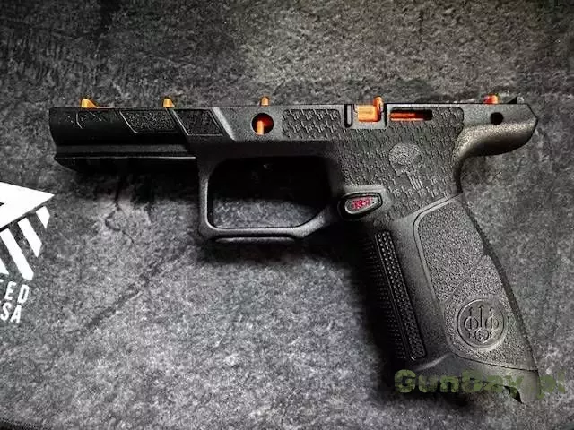 4gun-beretta-13.jpg