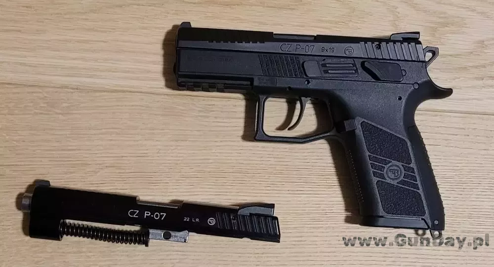 Sprzedam pistolet centralnego zapłonu CZ P-07 9x19 + konwersja CZ P-07 Kadet Adapter .22 LR