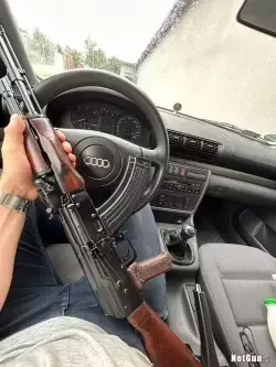 Polski AKM "Murzynek' + amunicja (2 pln/szt) + 3 magazynki i klucz do muszki
