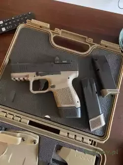 Canik MC9 z kolimatorem