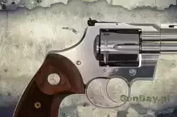 rewolwer-1c.jpg