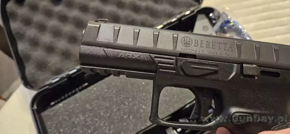 Beretta apx