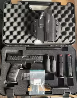 Sprzedam pistolet Walther PDP compact 4” + dużo dodatków. Broń czysta i zadbana.