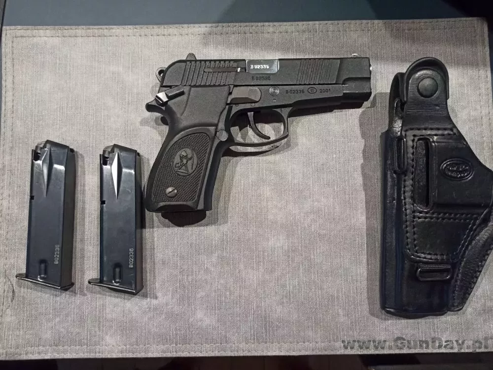 MAG98 - 03.jpg