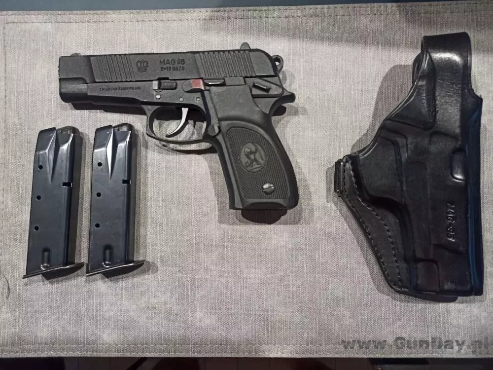 MAG98 - 04.jpg