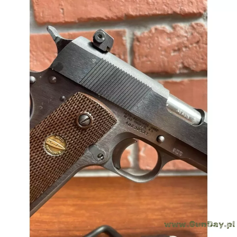 pistolet-auto-ordinance-colt-1911-kal-45-acp-4.jpg