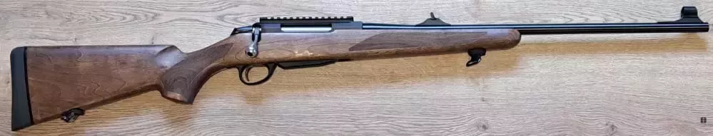 Tikka T3X Hunter 9,3x62, 22", przyśpiesznik, szyna Picatinny