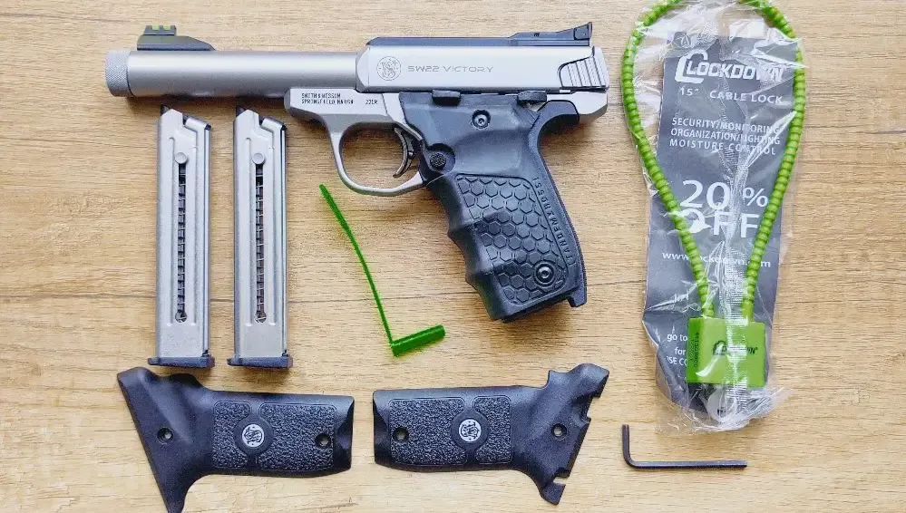 Pistolet tarczowy bocznego zapłonu - Smith&Wesson Victory 22lr.