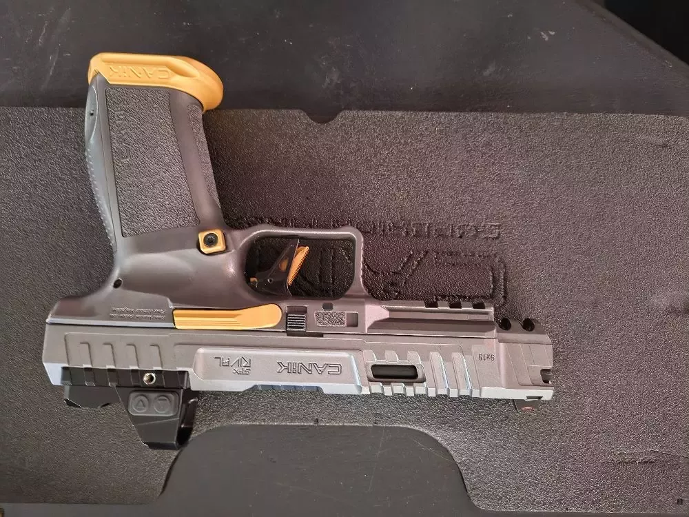 Canik Rival Gray z kolimatorem 