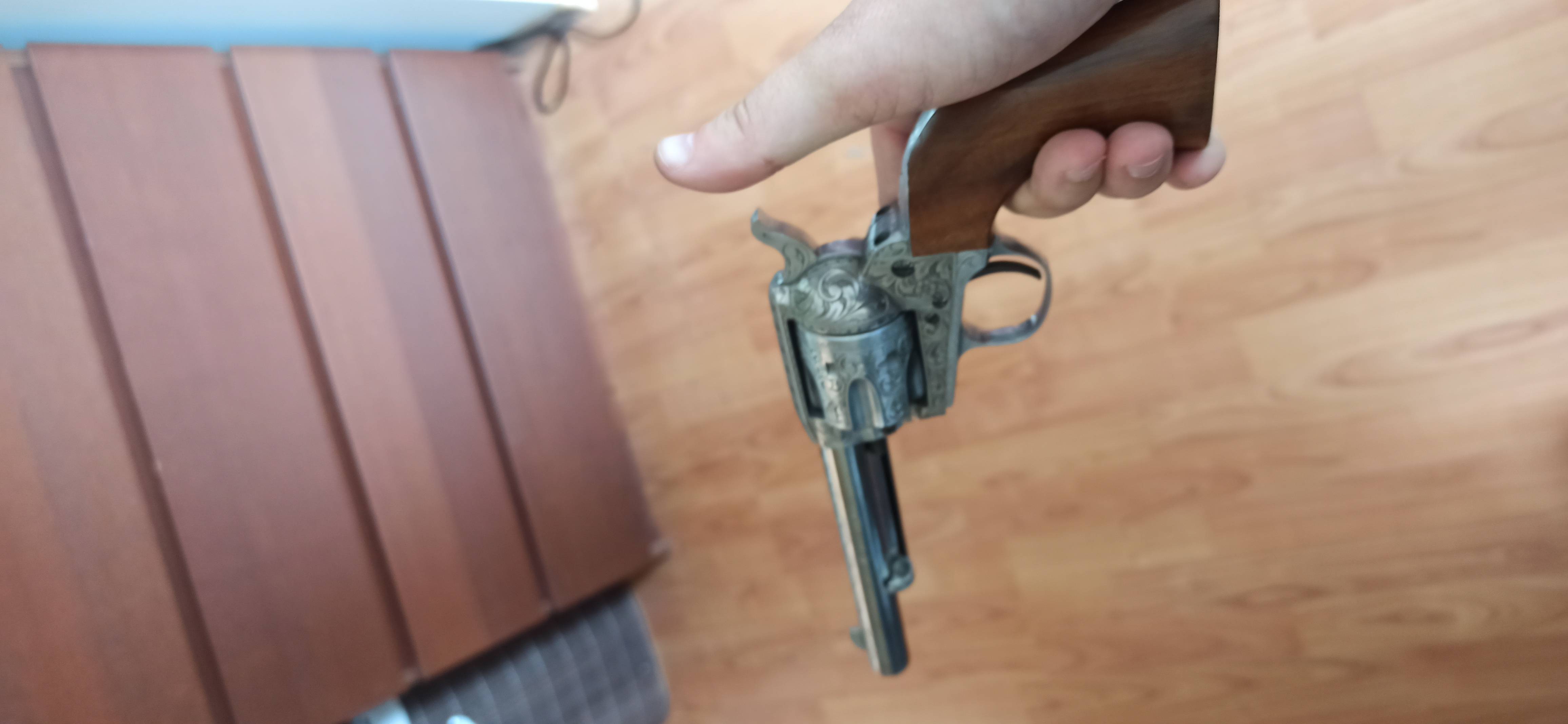 GunDay.pl - serwis ogłoszenowy z bronią palną i akcesoriami strzeleckimi. Broń dla myśliwych, broń czarnoprochowa, broń pneumatyczna, broń biała, łucznictwo.